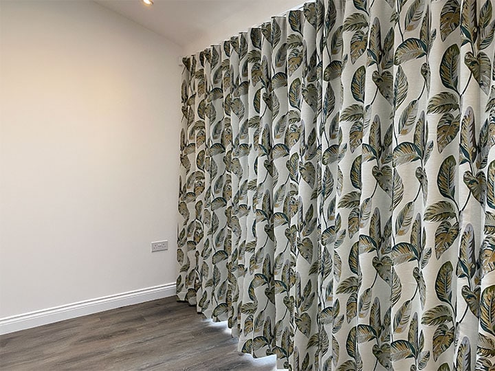 Blinds and curtains installation services delivered nationwide for large-scale residential and new build projects.
